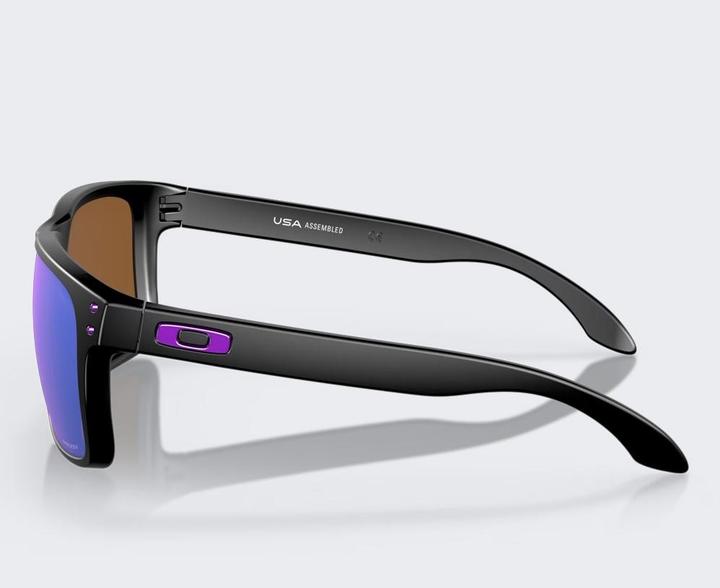 Actual product image Oakley Holbrook XL