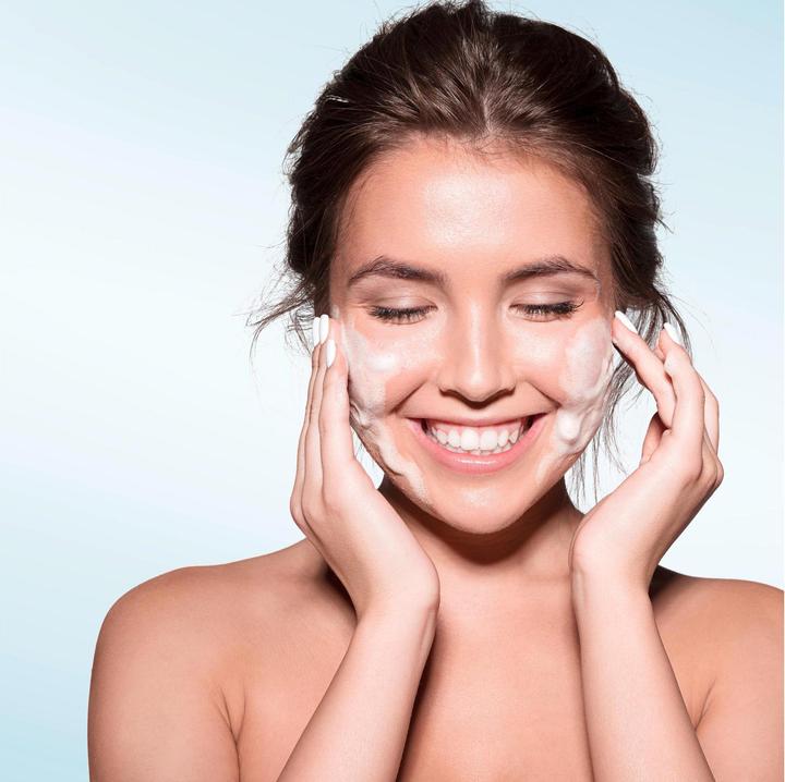 Produktbild Neutrogena Aqua Reinigungsgel (Gel, 200 ml)