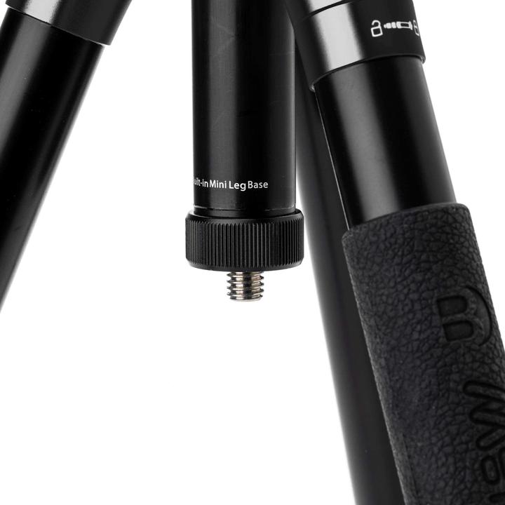 Actual product image MeFOTO RoadTrip PRO Aluminium Tripod (Carbon)
