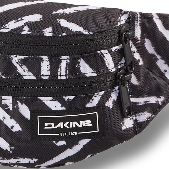 Actual product image Dakine Classic belt bag 24 cm