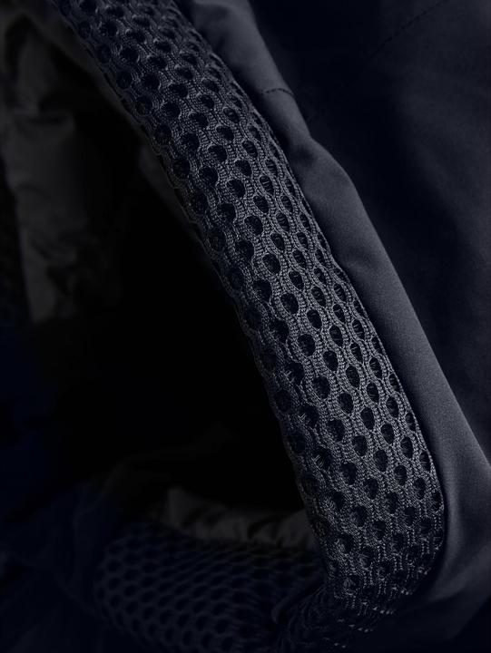 Actual product image Peak Performance Blackfire (M)