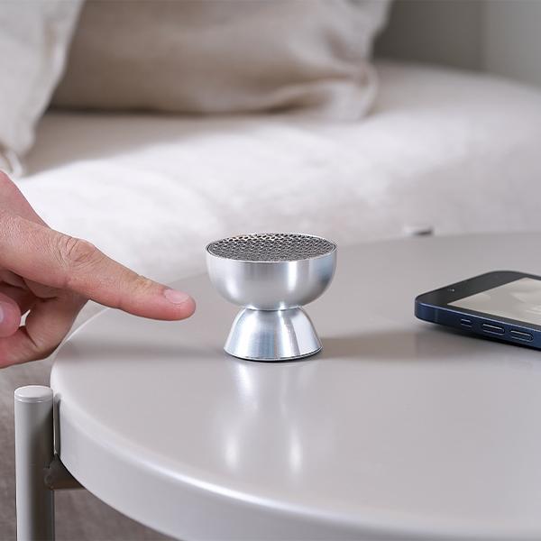 Produktbild Lexon Tamo Głośnik Bluetooth aluminiowy/aluminum LA131AP (3 h)