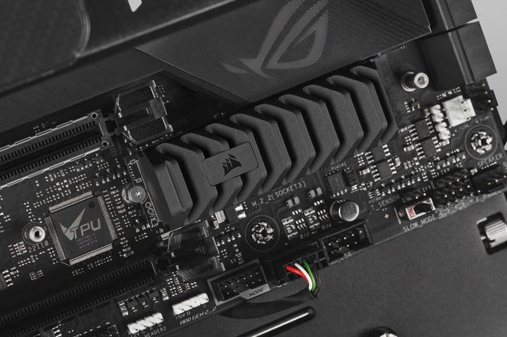 Immagine prodotto Corsair MP600 PRO XT (8000 GB, M.2 2280)