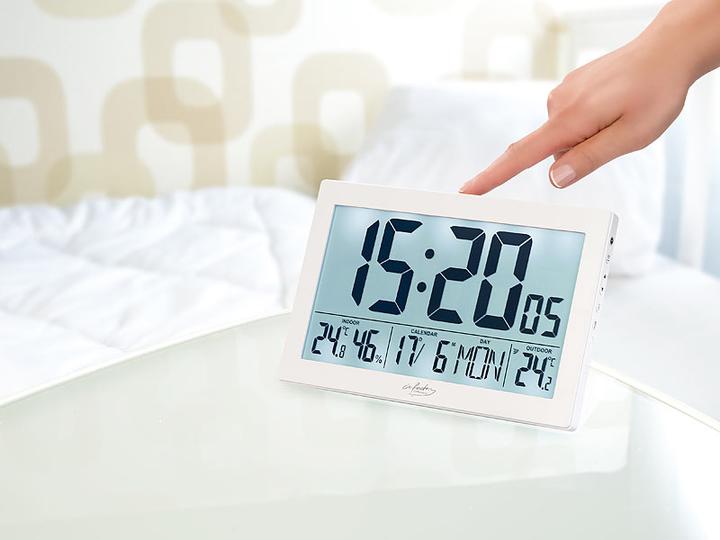 Actual product image Infactory XL radio-controlled clock