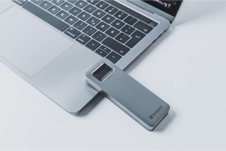 Actual product image Verbatim Fingerprint Secure SSD USB 3.2 Gen 1 USB-C 1TB (1 TB)