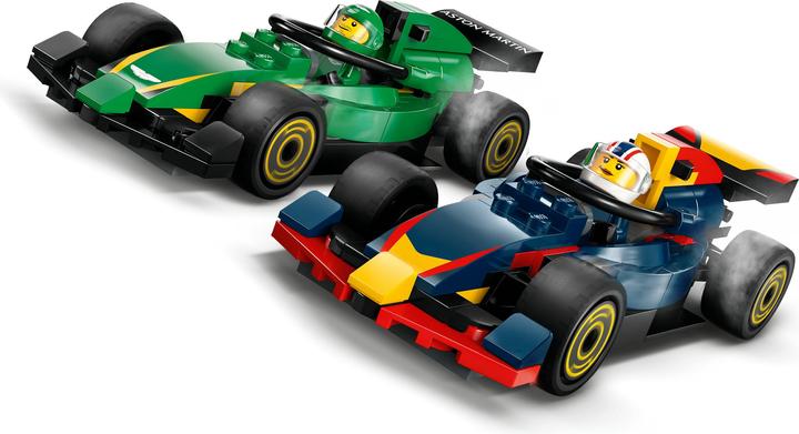 Actual product image LEGO F1 Transporter mit RB20 & AMR24 F1 Rennautos (60445, LEGO City)