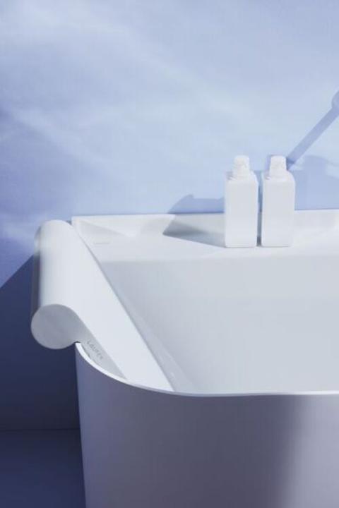 Actual product image Laufen Sonar bathtub, pre-wall version, 1600x815x535mm, 2 back slides, white (160 cm, 81.50 cm)