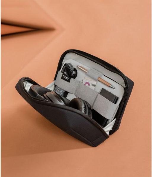 Actual product image Moment MTW Tech Organiser -tarvikepussi, musta