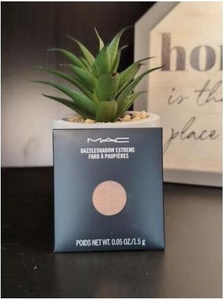 Immagine prodotto MAC Cosmetics Dazzleshadow Extreme (piano di ricarica della palette Pro) (Sì al paillettes)