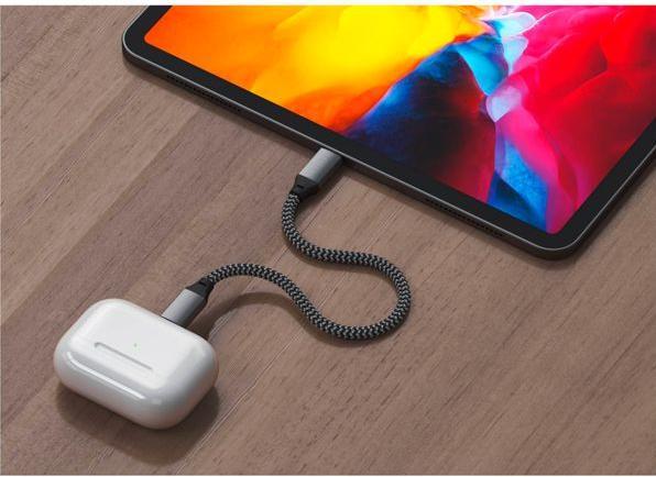 Actual product image Satechi USB-C – Lightning (0.25 m, USB 2.0, 108 W)