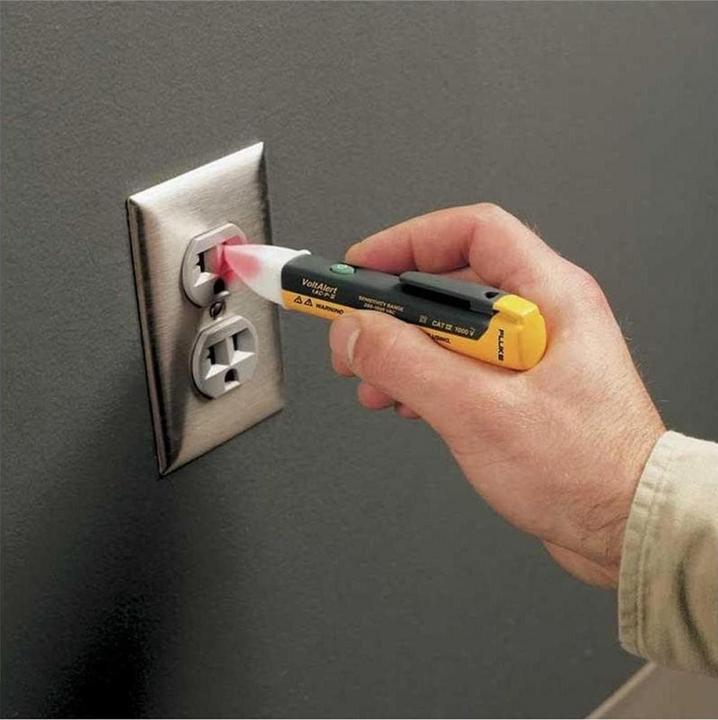 Actual product image Fluke VoltAlert voltage tester (CAT IV 1000V)