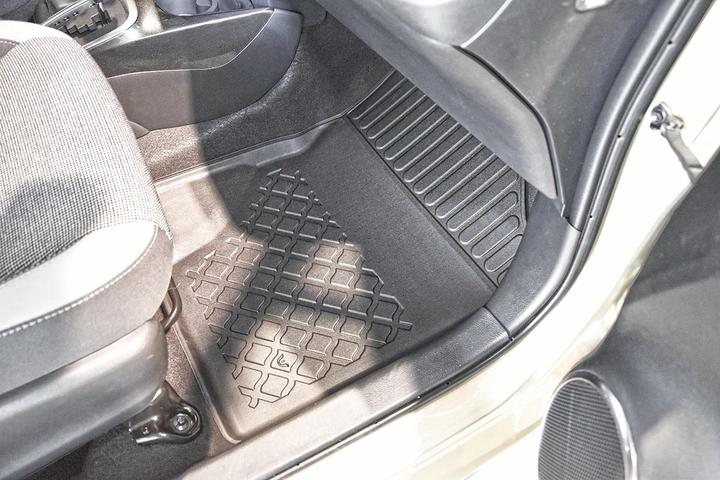Produktbild Aristar Allwetter Fussmatten für Toyota Yaris Hybrid ab 2011 bis 2020