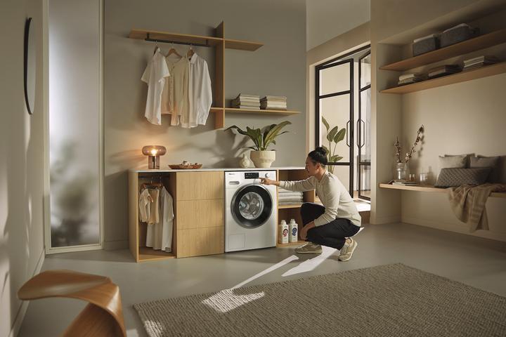 Actual product image Miele WWG 300-60 CH (9 kg, Right, CH plug)