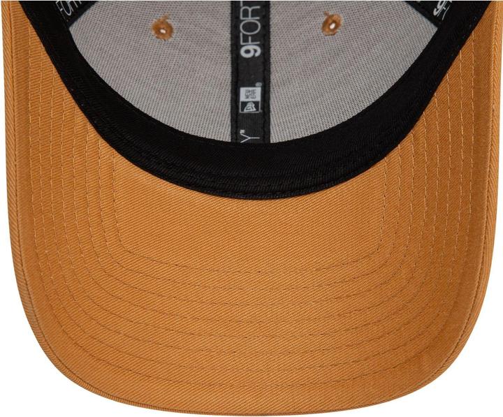 Actual product image New Era 9Forty Strapback Cap - ESSENTIAL wheat beige