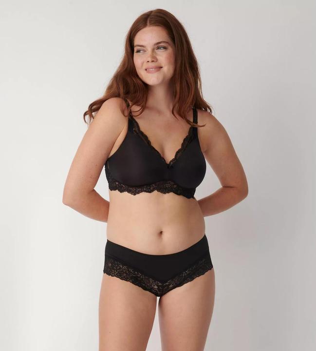 Actual product image Triumph Amourette Charm P (Single pack, 80 A)
