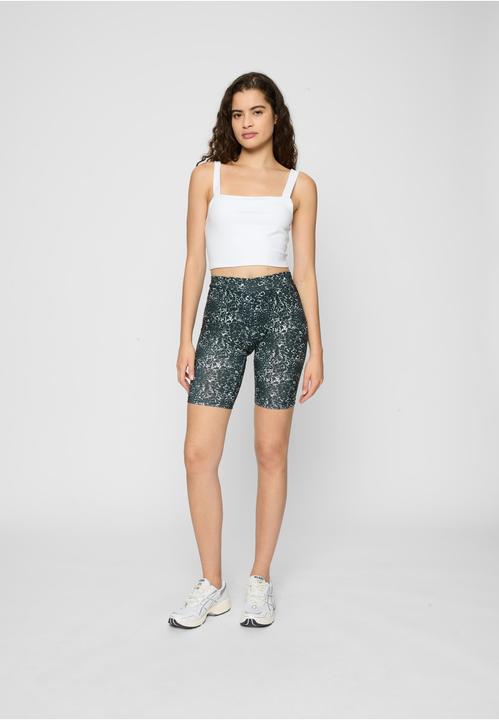 Produktbild Urban Classics Ladies AOP Cycle Shorts 2-Pack (XS)