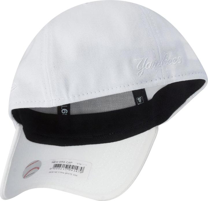 Actual product image New Era 39Thirty Stretch Cap - New York Yankees white - M/L (M/L)