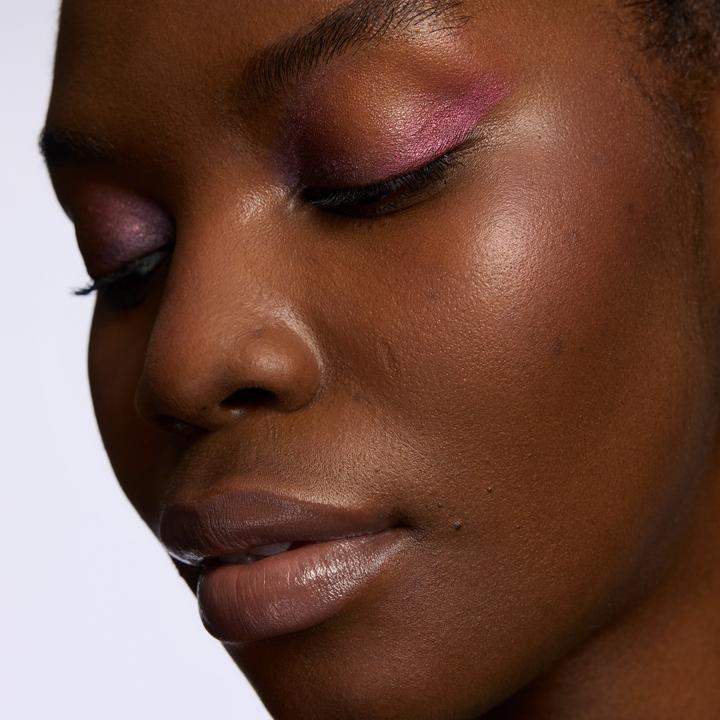 Actual product image Catrice Aloe Vera Eyeshadow Stick (060 Cranberry Crush)