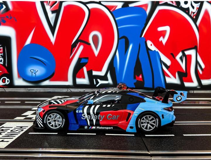 Produktbild Carrera BMW Safety Car