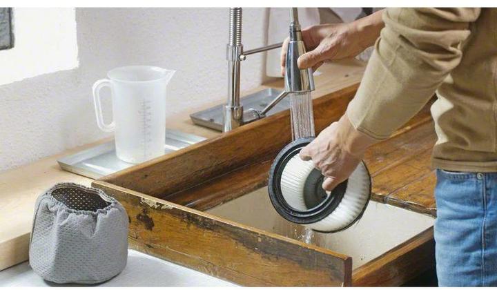 Produktbild Bosch Home & Garden AdvancedVac 20 (Nass-Trockensauger)
