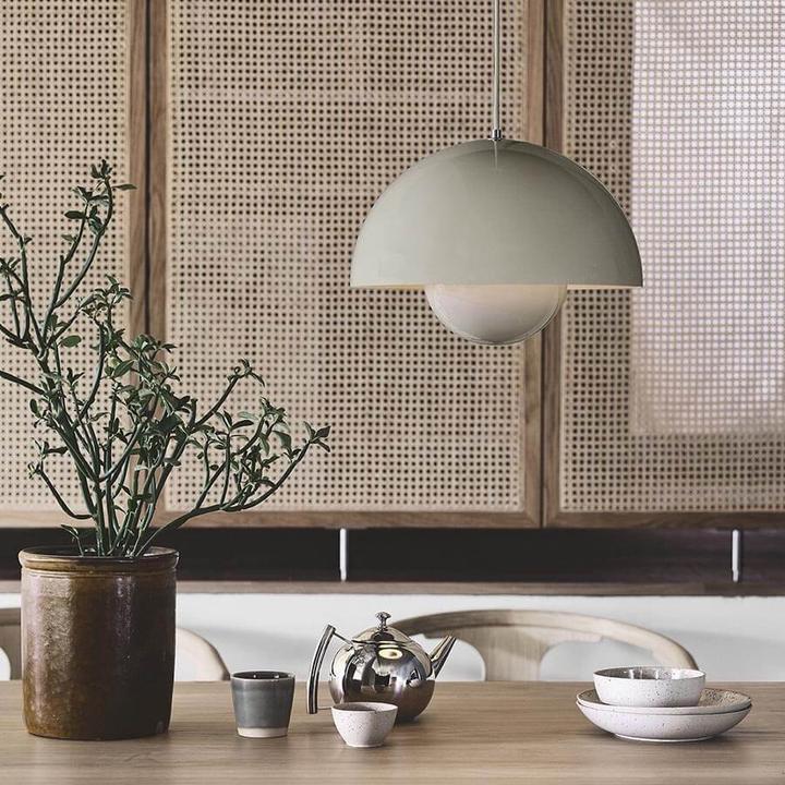 Produktbild &Tradition Flowerpot VP7 Pendelleuchte Grey Beige (E27)