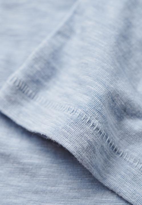 Actual product image Superdry Studios Slub Emb Vee Tee (10)