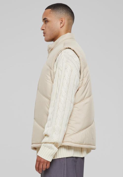 Actual product image Urban Classics Arrow Puffer Vest (M)