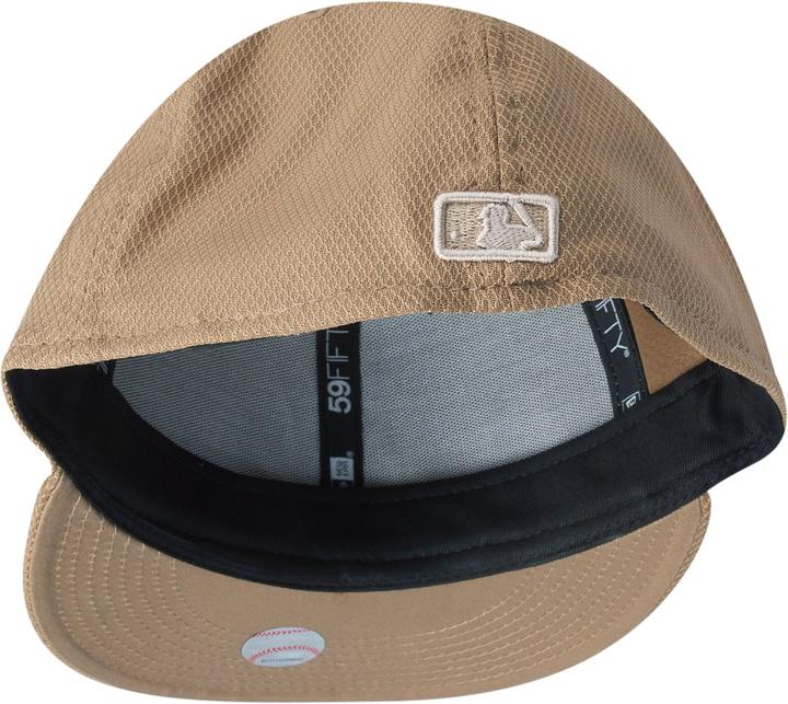 Immagine prodotto New Era Cappellino 59Fifty Fitted - DIAMOND New York Yankees cachi (7 5/8)