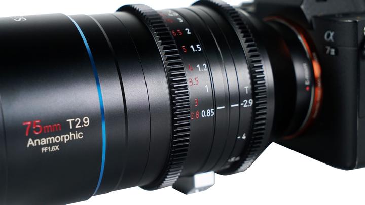 Produktbild Sirui Venus 75mm T2.9 1.6x Full-Frame Anamorphic lens(E mount) (Sony E, Vollformat)