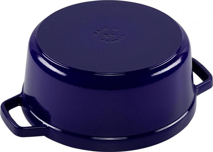 Actual product image Staub Cocotte (24 cm, Casserole + Stewpot, Cast iron)