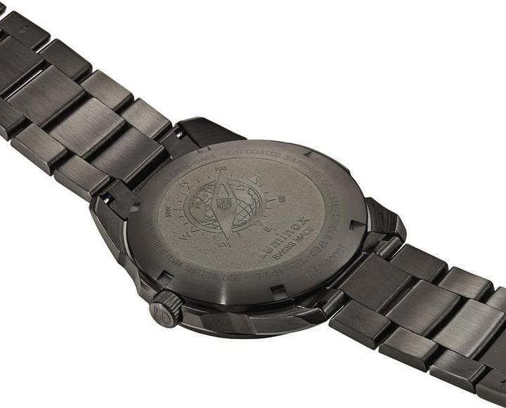 Actual product image Luminox Adventurer Field (Diving watch, 42 mm)