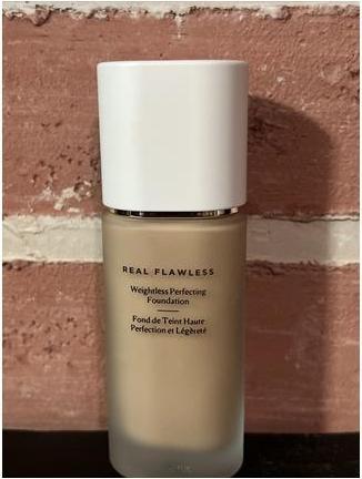 Immagine prodotto Laura Mercier Trucco liquido (Real Flawless Foundation) 30 ml - Tonalità: 3N1 Buff (3N1 Buff)