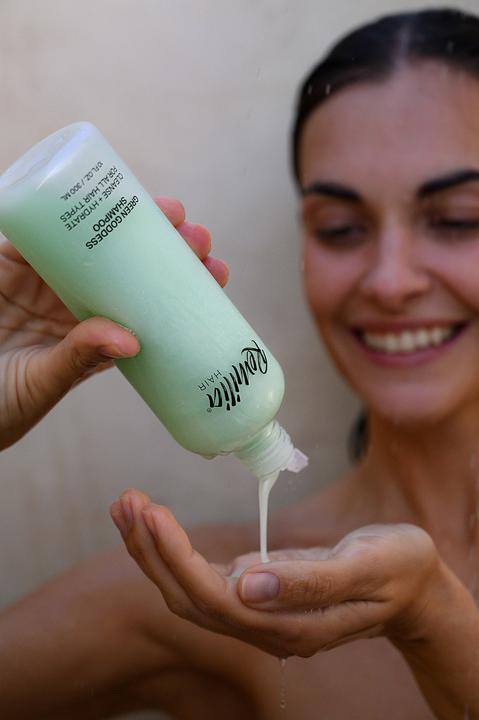 Immagine prodotto Remilia Dea Verde (300 ml, Shampoo liquido)