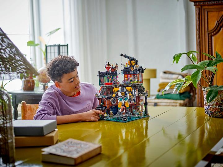 Produktbild LEGO Ninjago City Werkstätten (71837, LEGO Seltene Sets, LEGO Ninjago)