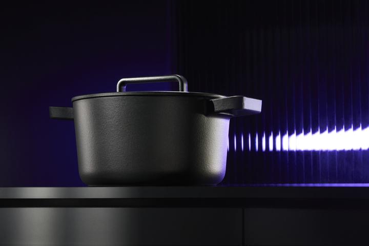 Produktbild WMF Flavour Bräter, 24 cm, Black (24 cm, Bräter + Schmortopf, Gusseisen)