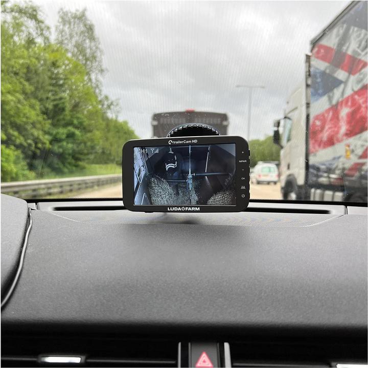 Actual product image LudaFarm TrailerCam HD Professional camera system for horse trailers (1280 x 720 pixels)