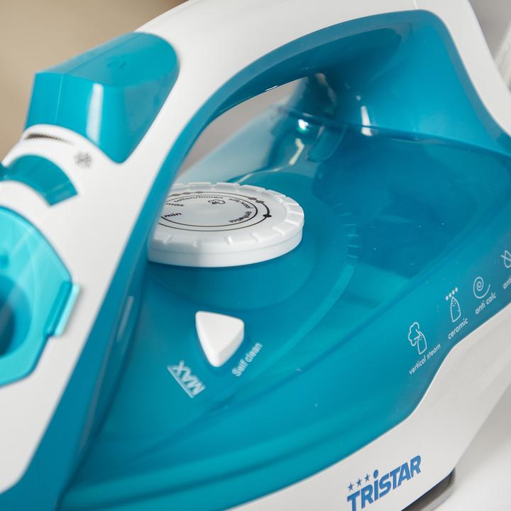Actual product image Tristar ST-8320 Steam Iron (2600 W, 70 g/min)