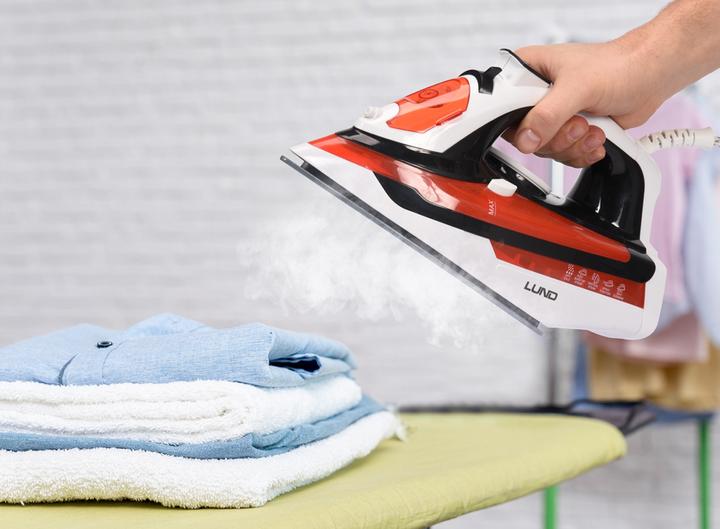 Actual product image Lund London Toya LUND STEAM IRON 2800W 320ml... (2800 W)