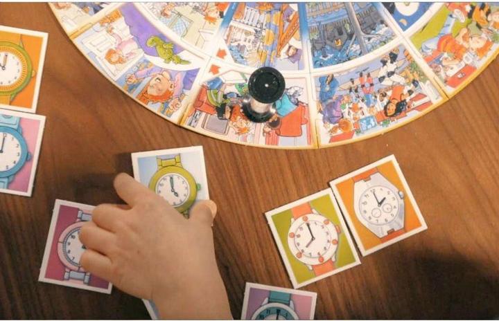 Produktbild Ravensburger Lernspiel Wer kennt die Uhr? (Deutsch)