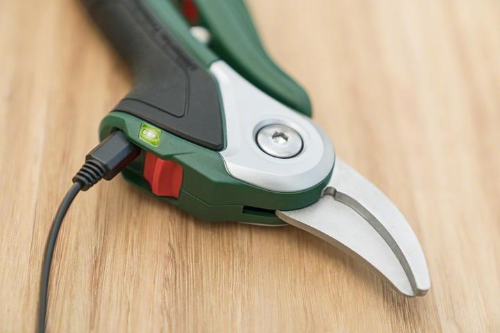 Actual product image Bosch Home & Garden Easy Prune with soft case