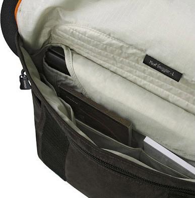 Produktbild Crumpler Meat Smuggler XL, bis 17", black olive (17")
