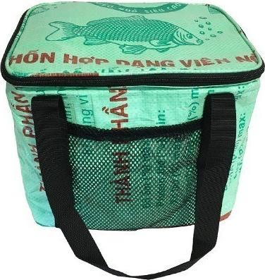 Actual product image Bekos Upcycling - Lunchbag aus recycelten Fischfuttersäcke leuchtgrün