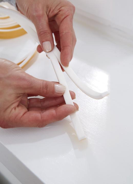 Actual product image tesa tesamoll UNIVERSAL foam gasket, self-adhesive, for insulation