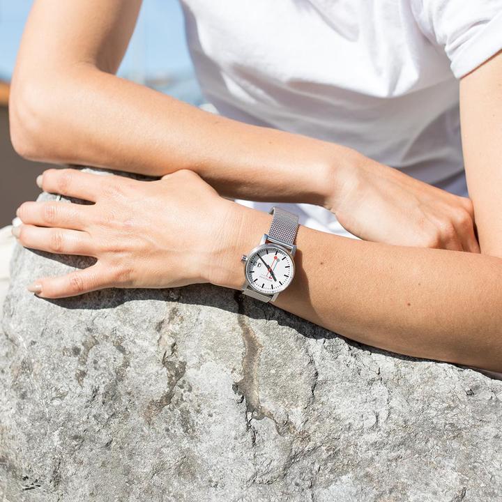Produktbild Mondaine Evo2 - Datum (Analoguhr, Swiss Made, 30 mm)