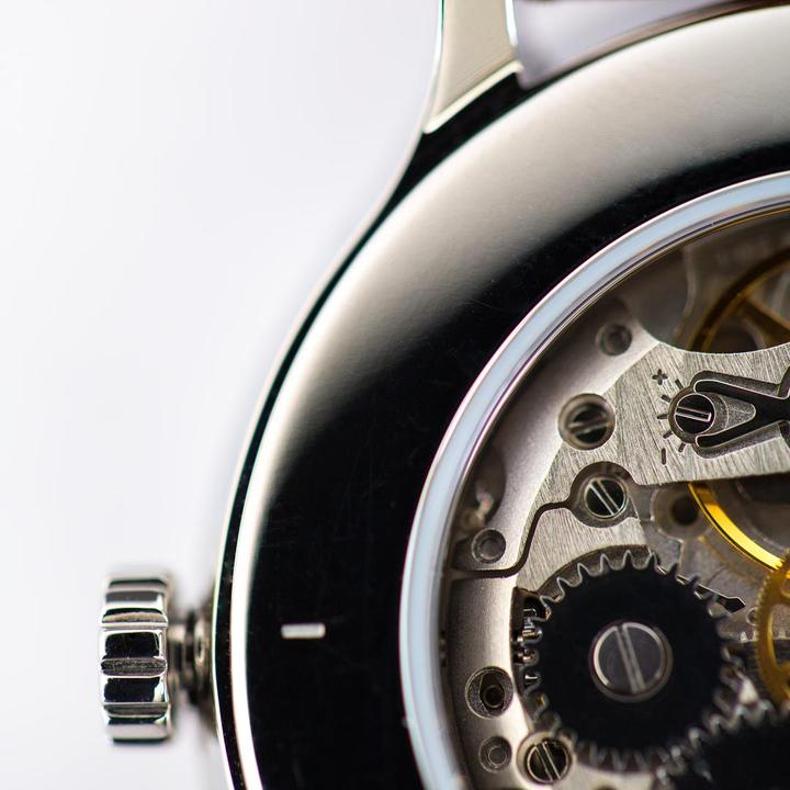 Actual product image Mondaine Helvetica No1 Regular Mechanical (Analogue wristwatch, Swiss made, 40 mm)