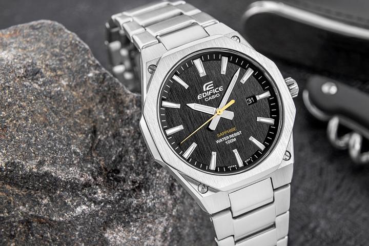 Actual product image Casio Edifice Classic (Analogue wristwatch, 40 mm)
