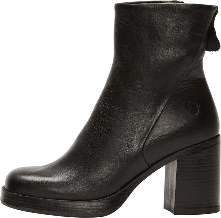 Actual product image Felmini VALERIA D574, the heeled boot from, is made from black leather and offers an elegant look. (36)