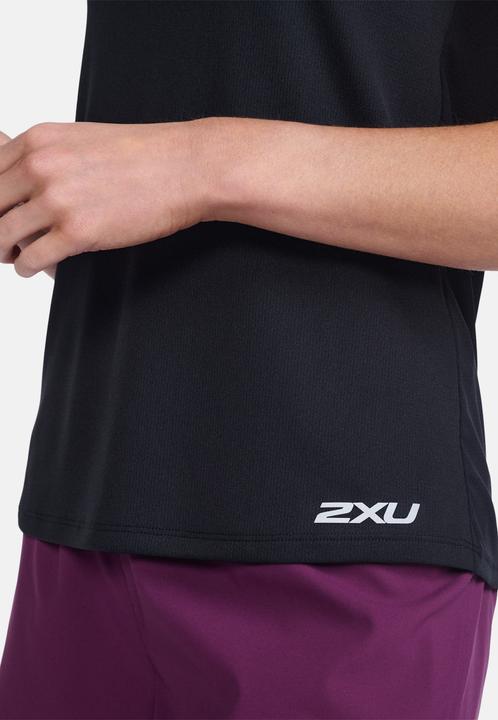 Actual product image 2XU Aero singlet (M)