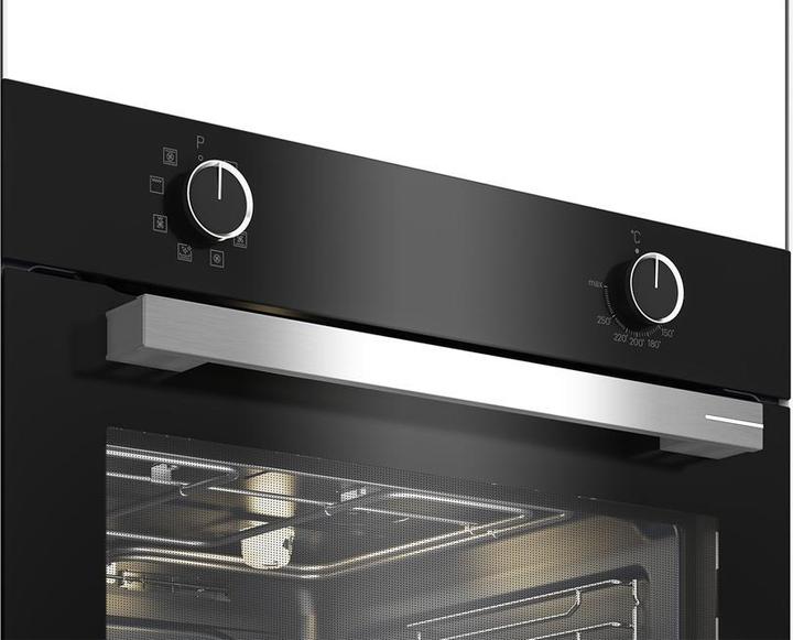 Actual product image Grundig Oven