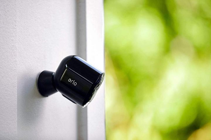 Produktbild Arlo Pro 3 VMS4440B 4er Set (2560 x 1440 Pixels)